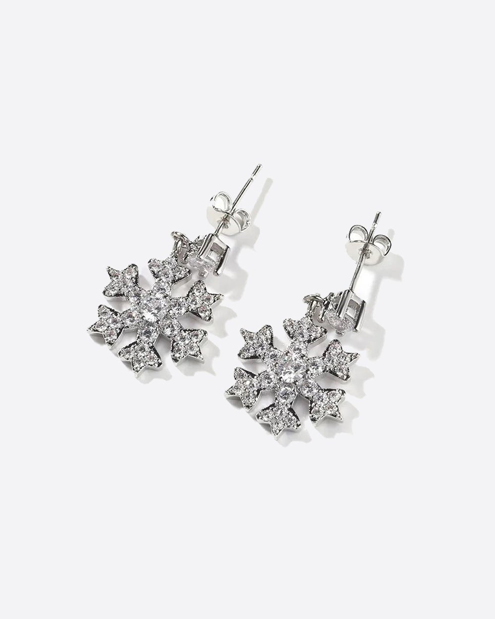 ICY SNOWFLAKE EARRINGS. - WHITE GOLD