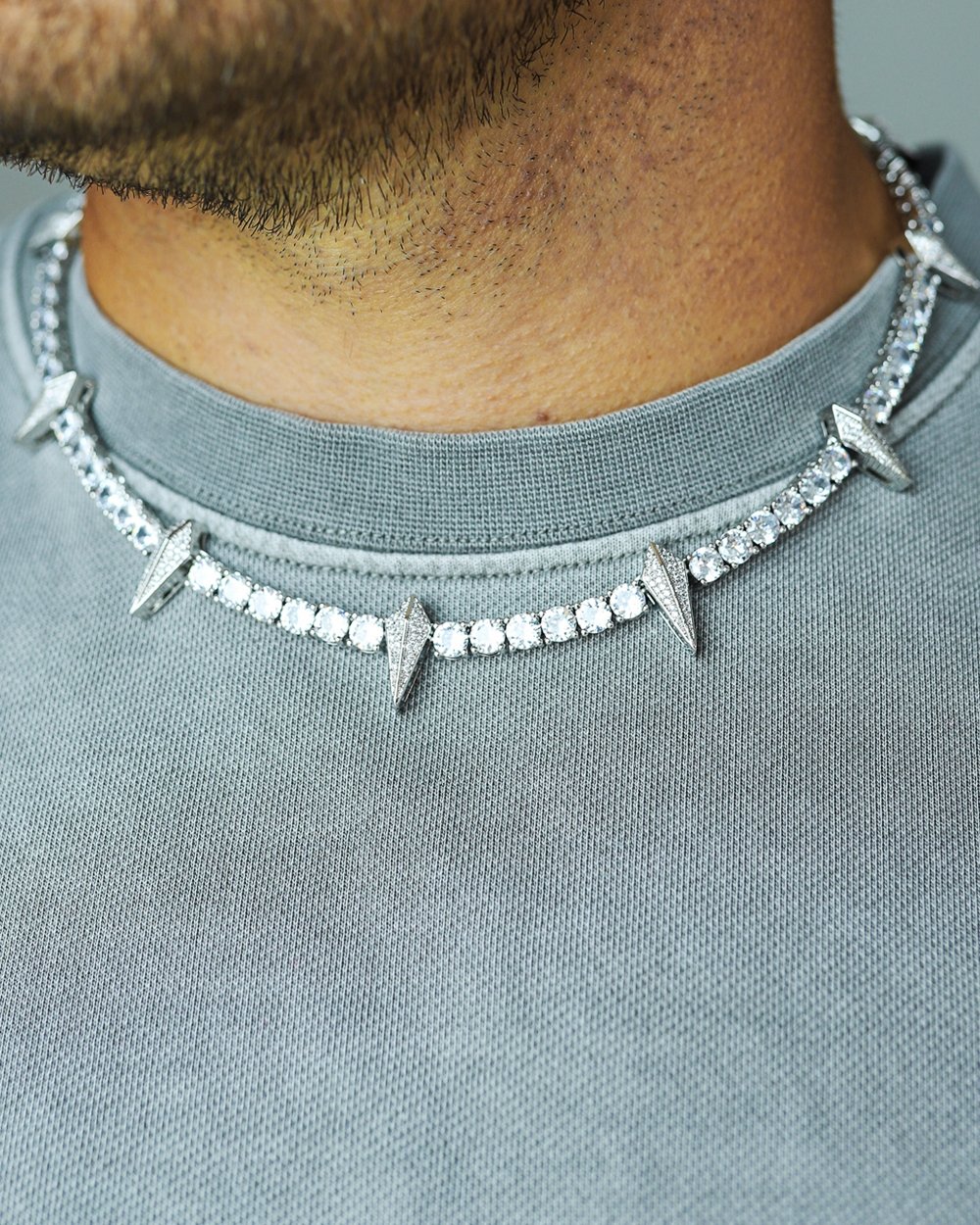 SPIKED BREAKER CHAIN. - 5MM WHITE GOLD